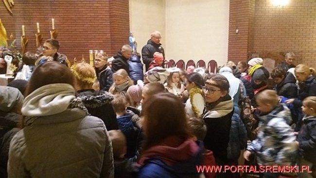 Procesja ze Świętymi