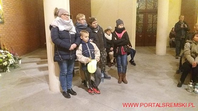 Procesja ze Świętymi