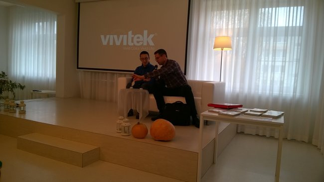 Gimnazjaliści na spotkaniu autorskim z Pawłem Beręsewiczem