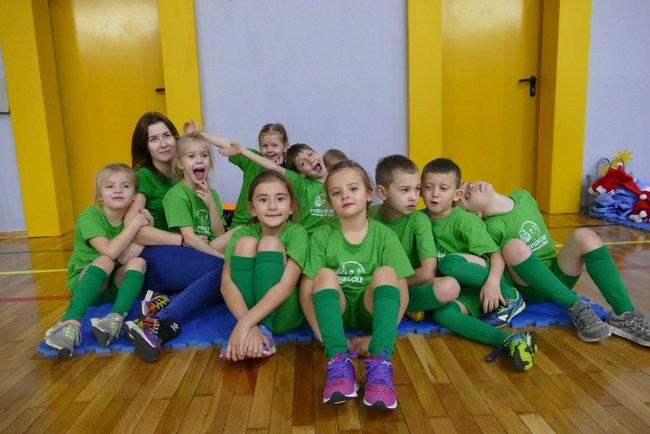 Grupa Żabki z Przedszkola Pod Wierzbami na Olimpiadzie Przedszkolaków