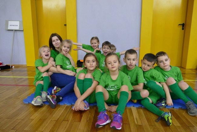Grupa Żabki z Przedszkola Pod Wierzbami na Olimpiadzie Przedszkolaków
