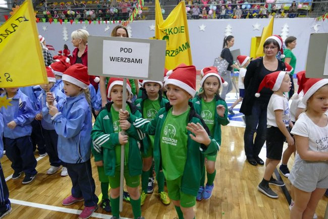 Grupa Żabki z Przedszkola Pod Wierzbami na Olimpiadzie Przedszkolaków