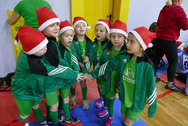 Grupa Żabki z Przedszkola Pod Wierzbami na Olimpiadzie Przedszkolaków