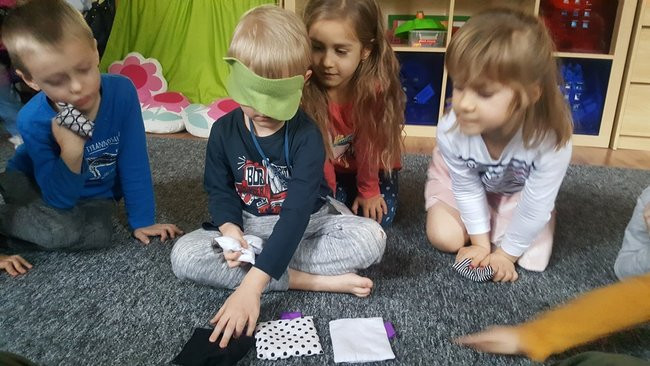 Zabawy z elementami integracji sensorycznej
