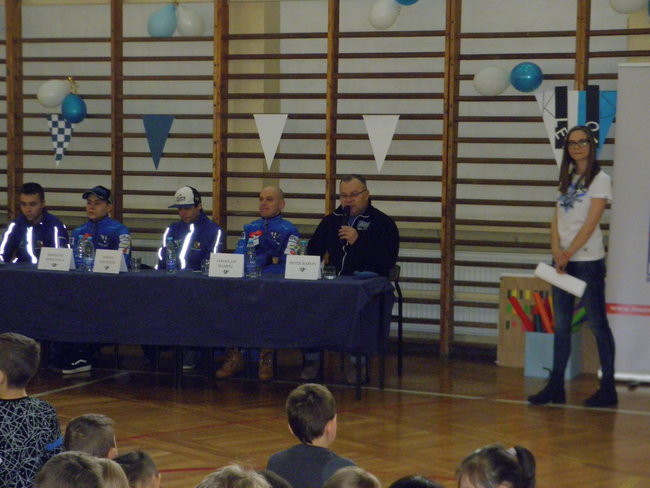 Drużyna Fogo UNII LESZNO w Szkole Podstawowej nr 5 w Śremie