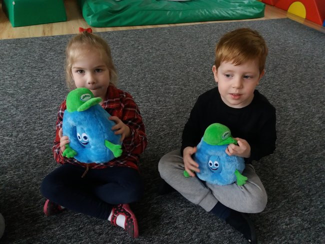 Kocham przyrodę- dbam o wodę czyli Dzień Wody w grupie 