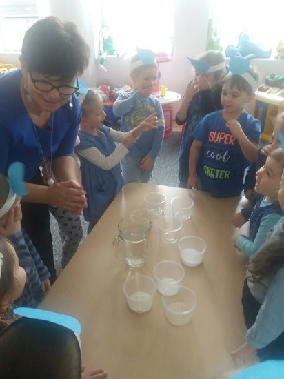 Kocham przyrodę- dbam o wodę czyli Dzień Wody w grupie 