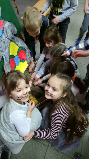 Wielkanocne spotkanie z zajączkami w Janku Wędrowniczku