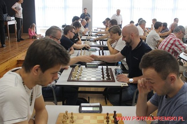 Arcymistrz wygrał puchar ELBUD-u