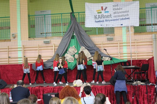 Sukces uczniów II LH ZWOLNIENI Z TEORII