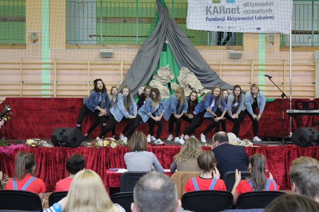 Sukces uczniów II LH ZWOLNIENI Z TEORII