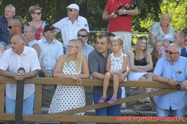 Niezwykłe sikawki w Cichowie