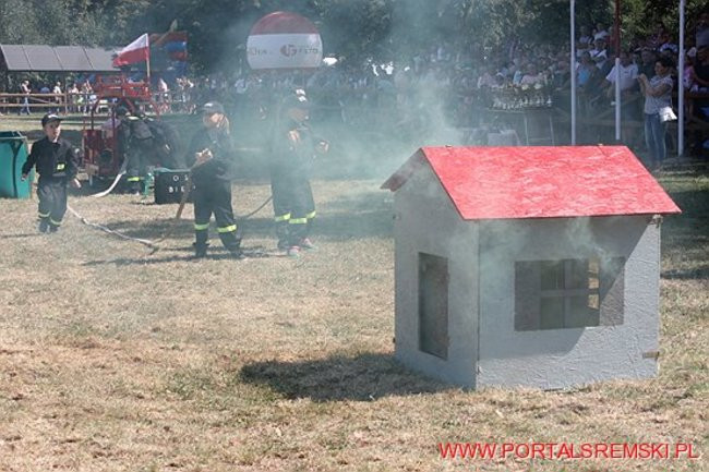 Niezwykłe sikawki w Cichowie