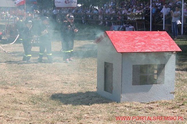 Niezwykłe sikawki w Cichowie