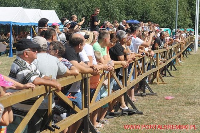 Niezwykłe sikawki w Cichowie