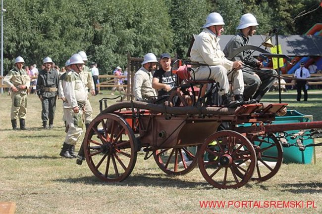 Niezwykłe sikawki w Cichowie
