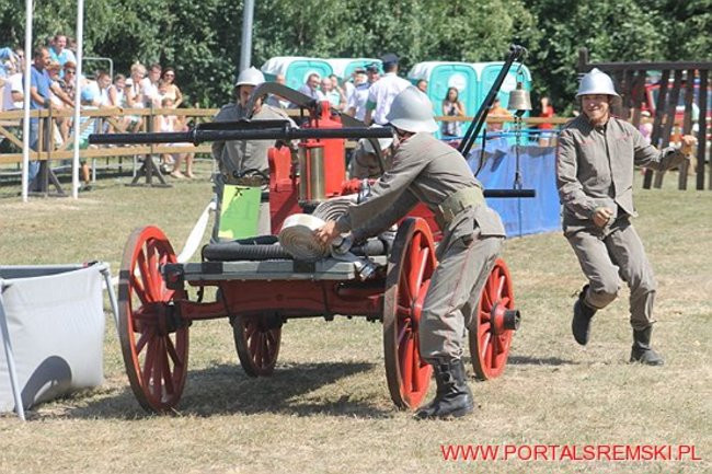 Niezwykłe sikawki w Cichowie