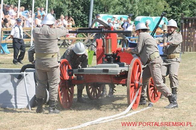 Niezwykłe sikawki w Cichowie