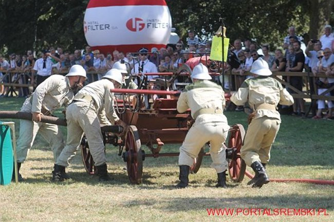Niezwykłe sikawki w Cichowie