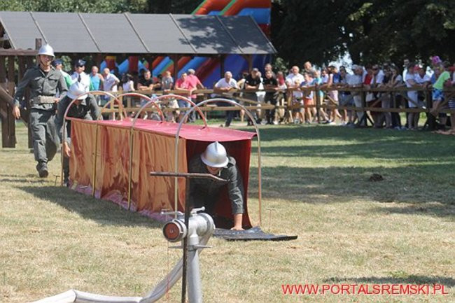 Niezwykłe sikawki w Cichowie