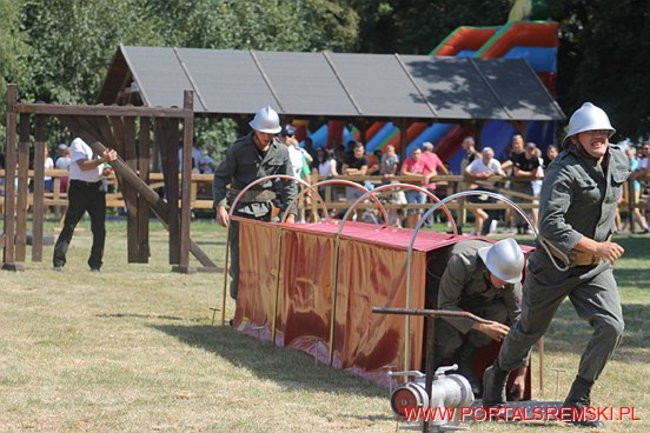 Niezwykłe sikawki w Cichowie