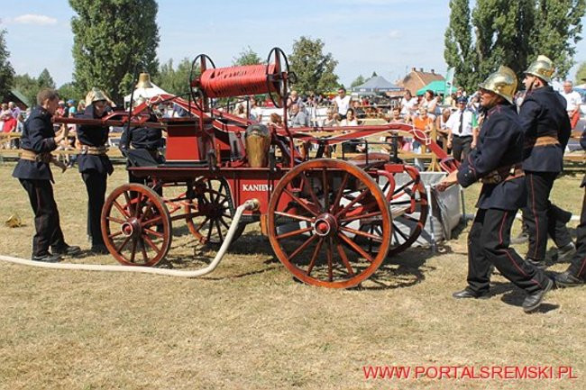 Niezwykłe sikawki w Cichowie