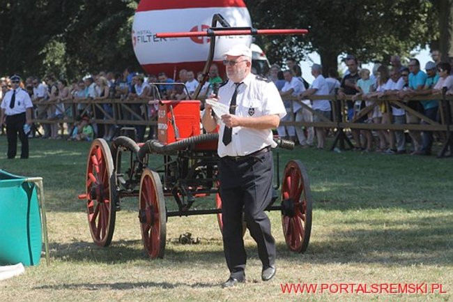 Niezwykłe sikawki w Cichowie