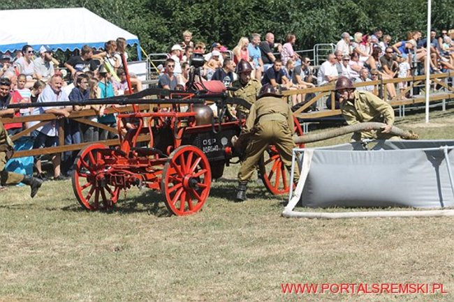 Niezwykłe sikawki w Cichowie