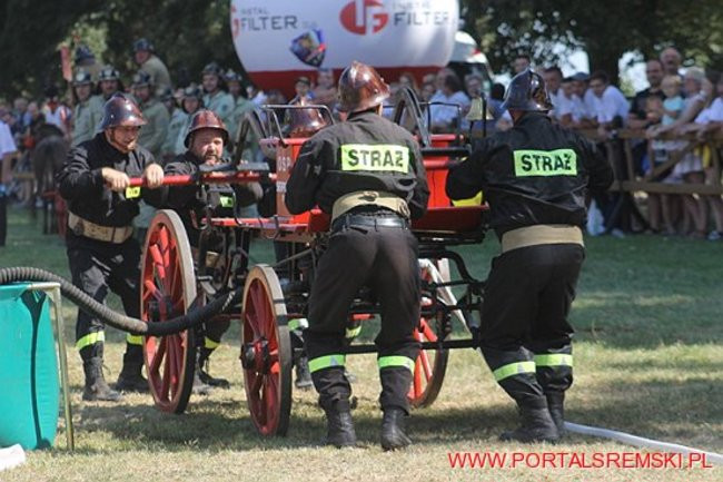 Niezwykłe sikawki w Cichowie