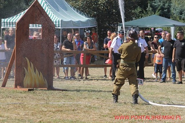 Niezwykłe sikawki w Cichowie