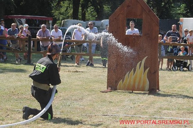 Niezwykłe sikawki w Cichowie