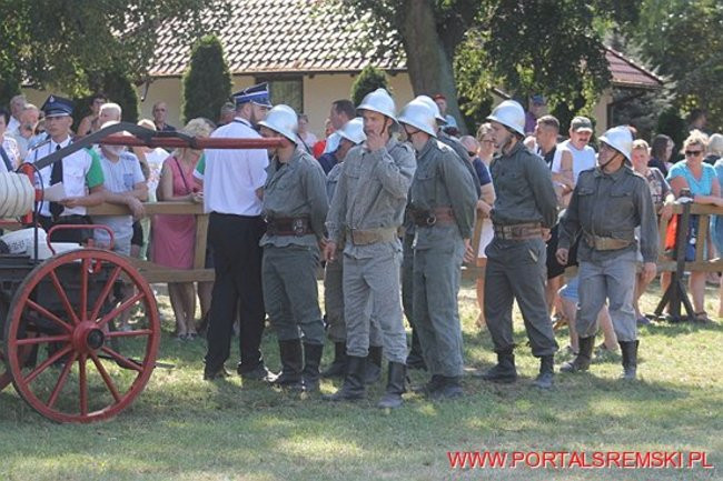 Niezwykłe sikawki w Cichowie