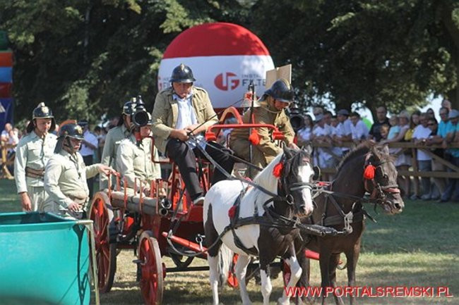 Niezwykłe sikawki w Cichowie