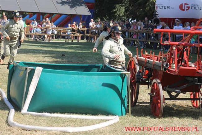 Niezwykłe sikawki w Cichowie