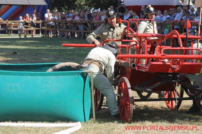 Niezwykłe sikawki w Cichowie