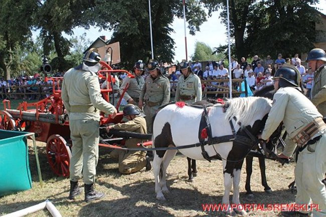 Niezwykłe sikawki w Cichowie