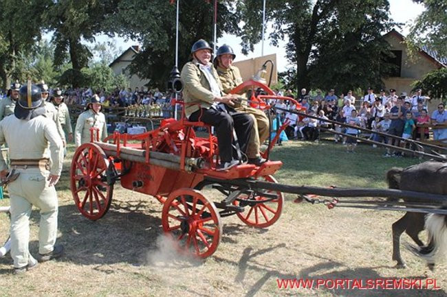 Niezwykłe sikawki w Cichowie