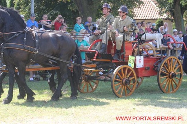 Niezwykłe sikawki w Cichowie