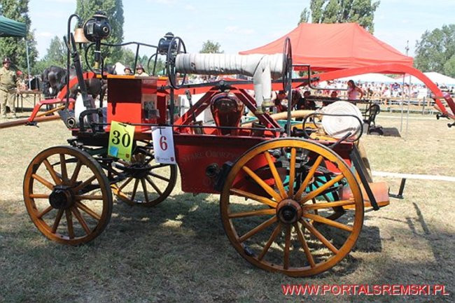 Niezwykłe sikawki w Cichowie