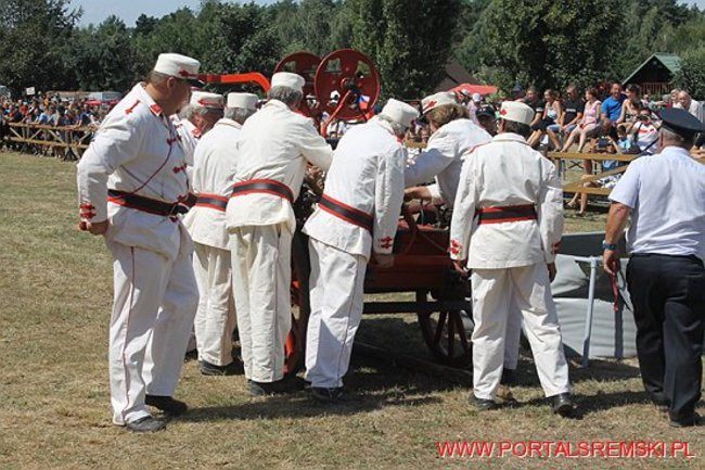 Niezwykłe sikawki w Cichowie