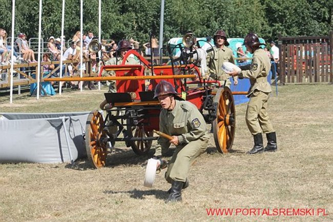 Niezwykłe sikawki w Cichowie