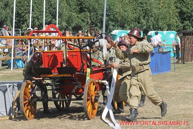 Niezwykłe sikawki w Cichowie