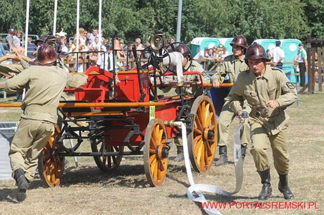 Niezwykłe sikawki w Cichowie