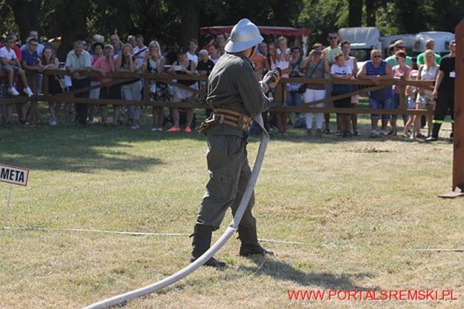 Niezwykłe sikawki w Cichowie