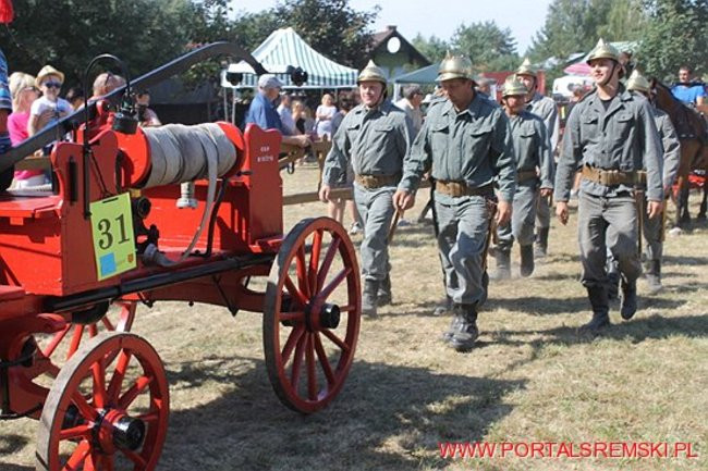 Niezwykłe sikawki w Cichowie