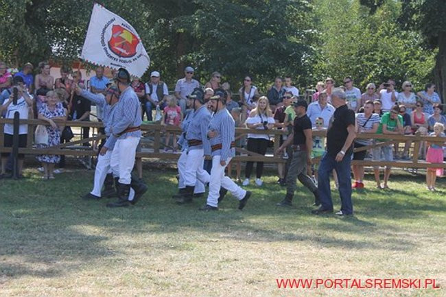 Niezwykłe sikawki w Cichowie