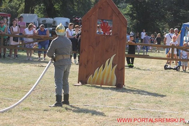 Niezwykłe sikawki w Cichowie