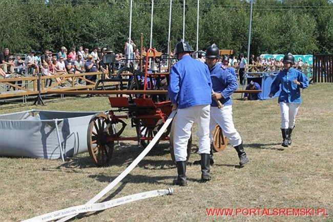 Niezwykłe sikawki w Cichowie