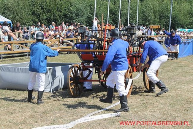 Niezwykłe sikawki w Cichowie