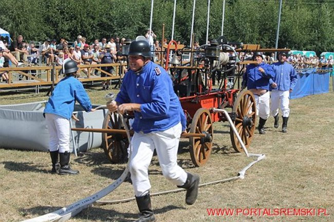 Niezwykłe sikawki w Cichowie